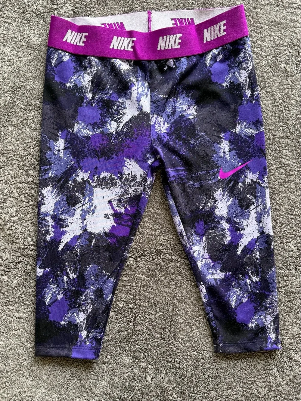 Nike Girls' Purple Black White Printed Athletic Capri Leggings